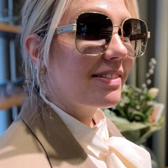 🕶️ New Dior DIORSIGNATURE S5U B0L0 Sunglasses - Shiny Gold Frame, Nude Lenses - Picture 3 of 11